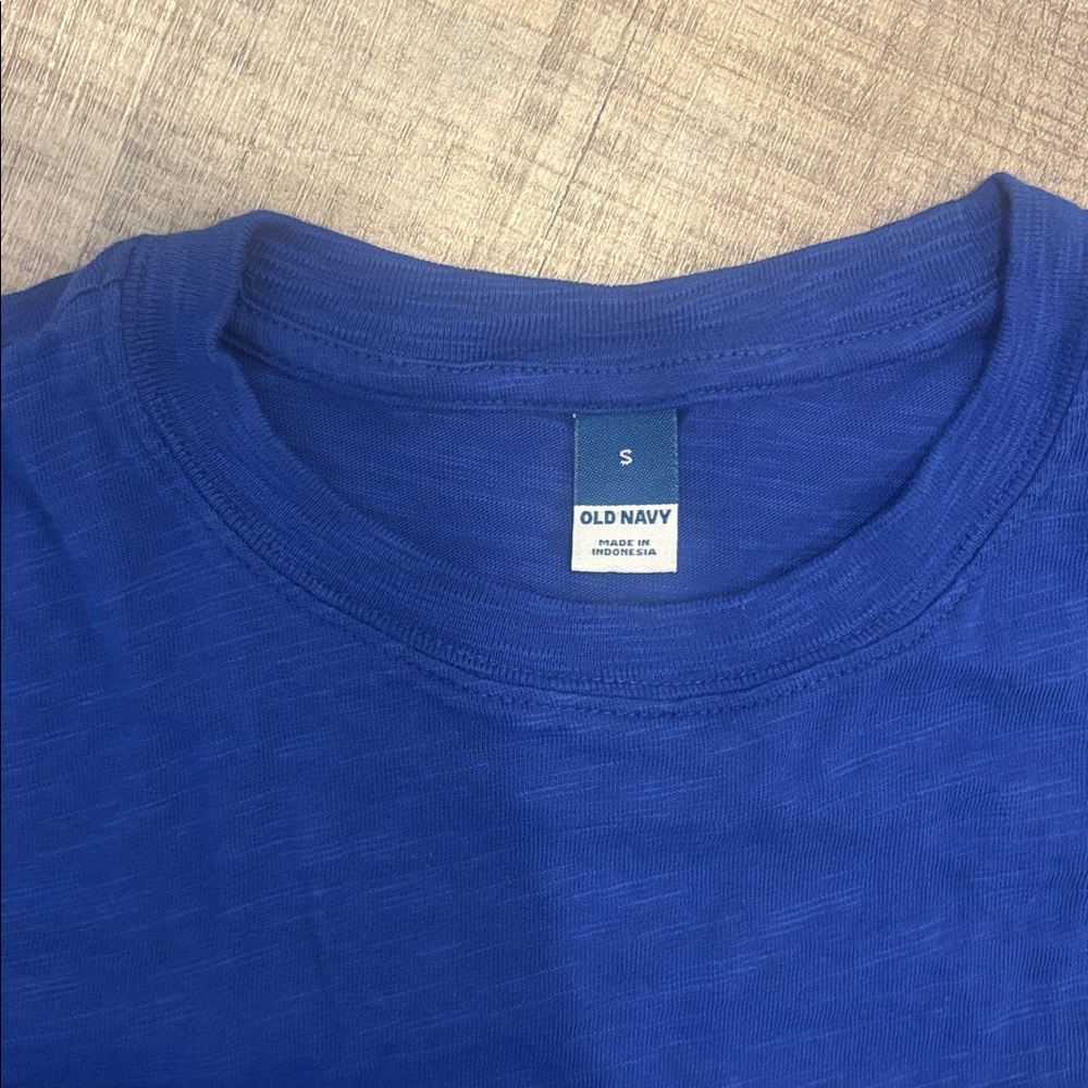 old navy long sleeve tee - Picture 2 of 7